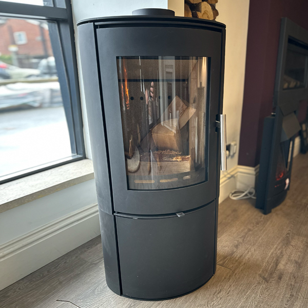 Woodford Charlton Ecodesign Wood Burning Stove - Showroom Clearance Collection Only
